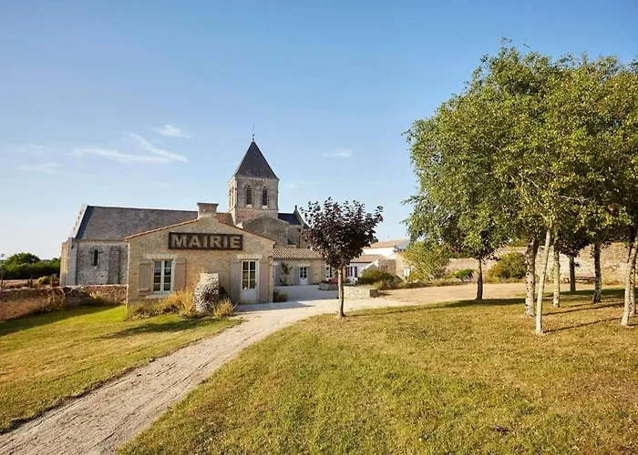 Petite Maison Avec Mezzanine * La Chaize-Giraud