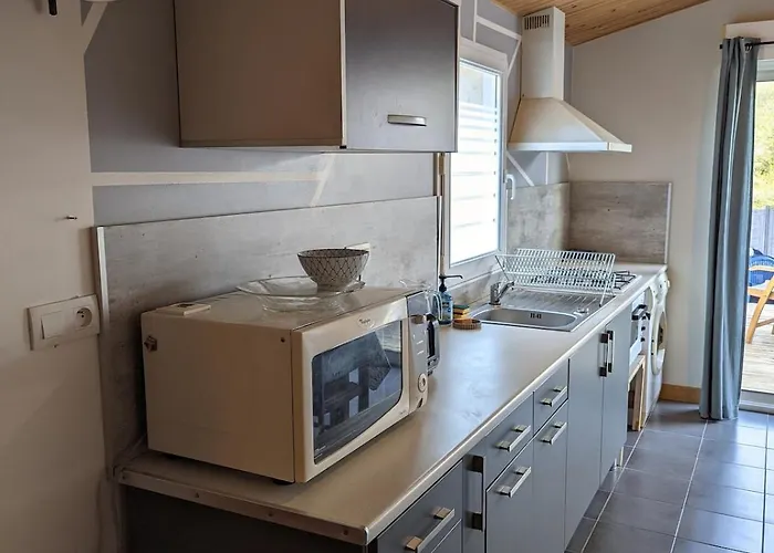 Petite Maison Avec Mezzanine بيت للعطل *